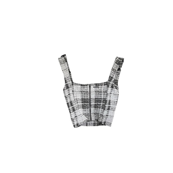 🩶𝐎𝐍𝐀 𝐛𝐲 𝐘𝐨𝐨𝐧 𝐂𝐡𝐮𝐧𝐠 Tweed Print Crop Top - Picture 3 of 5